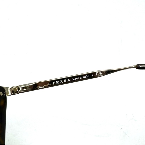 PRADA sunglasses, made in Italy - Picture 9 of 11